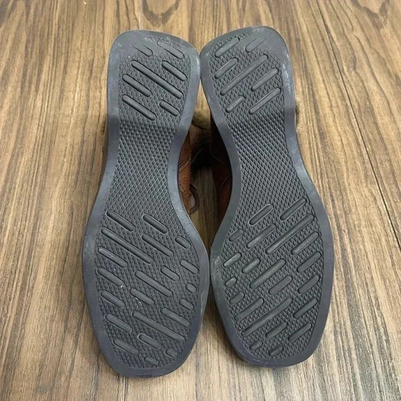 Naturalizer Brown Leather Lace Up Faux Fur Trim Wedge Heel Boots Women’s size 8W - Picture 6 of 16